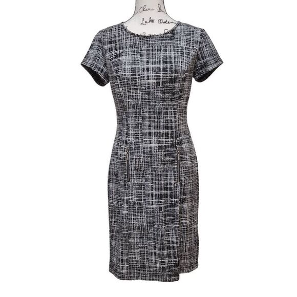 SHARAGANO Black and White Grid Print Zipper Decor Shift Office Dress SIZE 4 - Picture 12 of 12